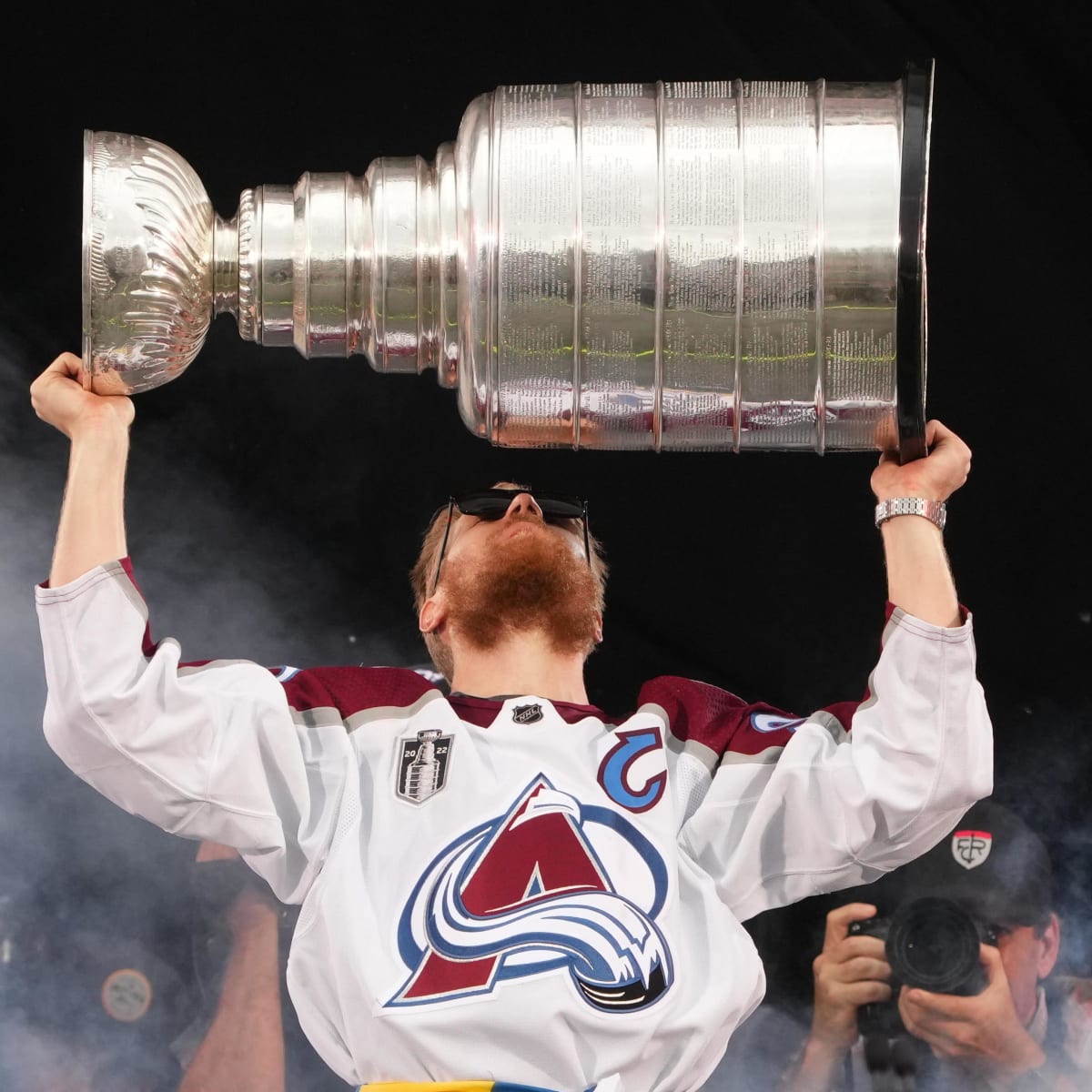 Colorado Avalanche fans buying 2022 Stanley Cup Final merchandise
