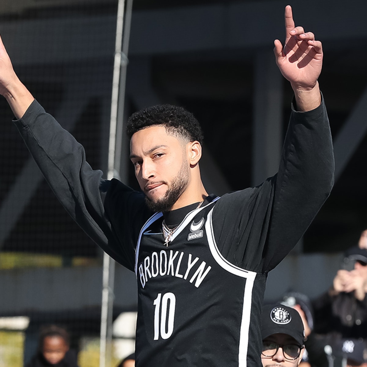 Ben Simmons might be shooting with the wrong hand 