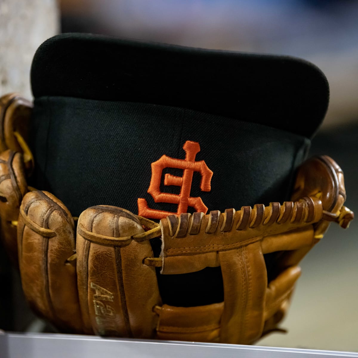 SF Giants GM Pete Putila receives Astros' 2022 World Series ring