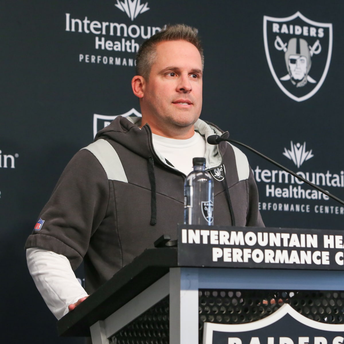 Raiders players 'all on board' with Josh McDaniels' decision to go for two  late in loss to Chiefs