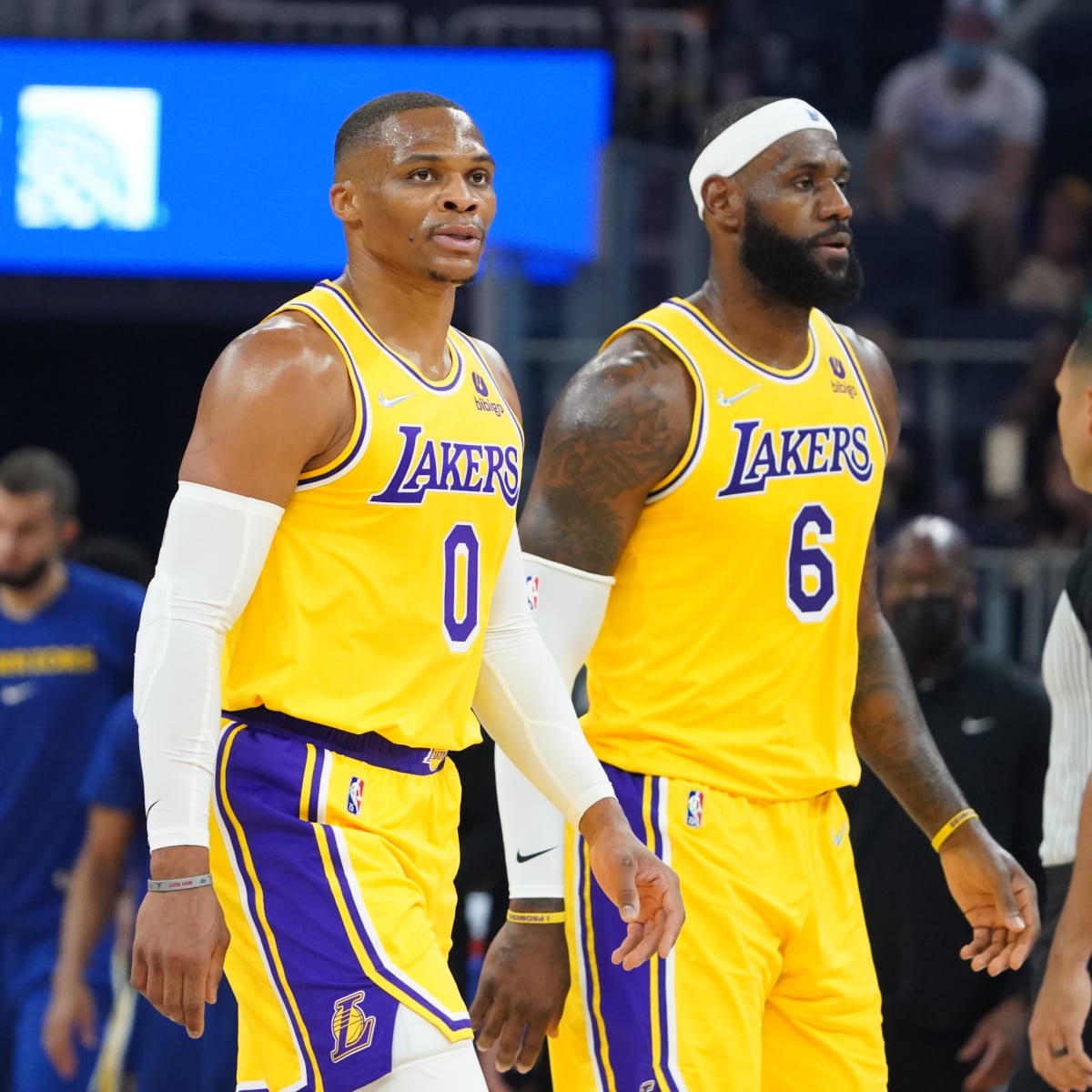 When it comes to reeling Lakers, it's wise to take big-picture approach