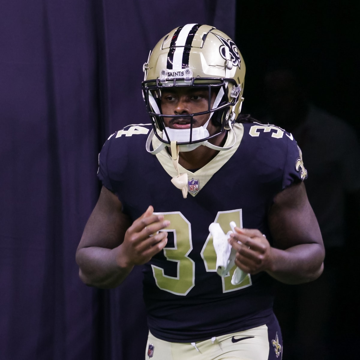 Tony Jones Jr. news: Saints RB plays ahead of Latavius Murray in Week 2 of  2021 NFL preseason - DraftKings Network