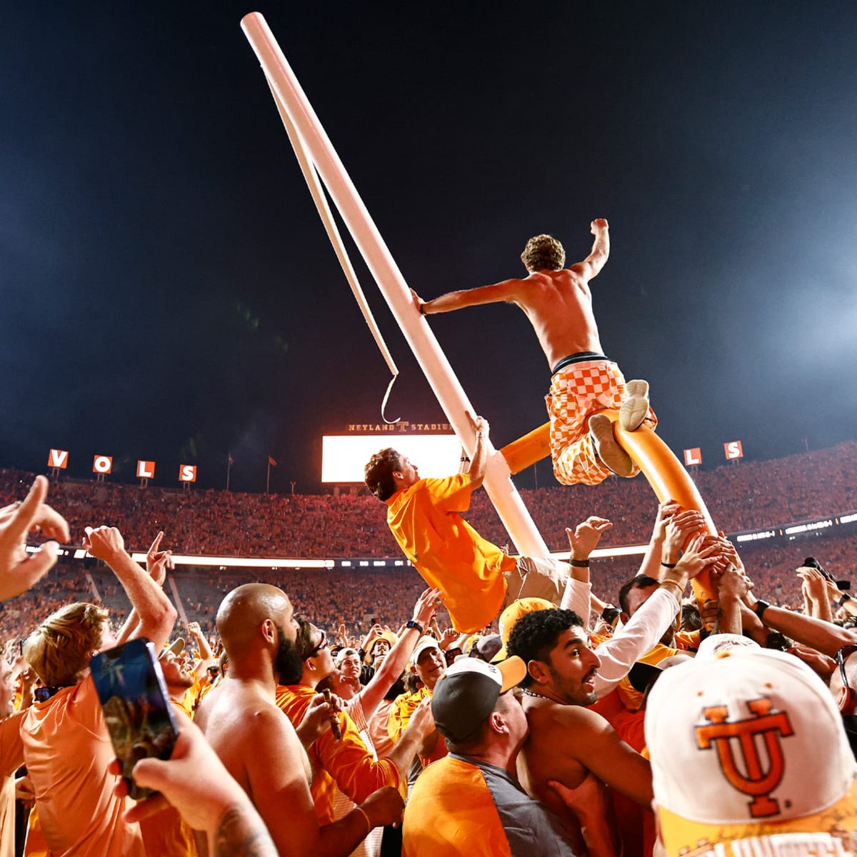 Tennessee football fans react after game-winning field goal vs Alabama