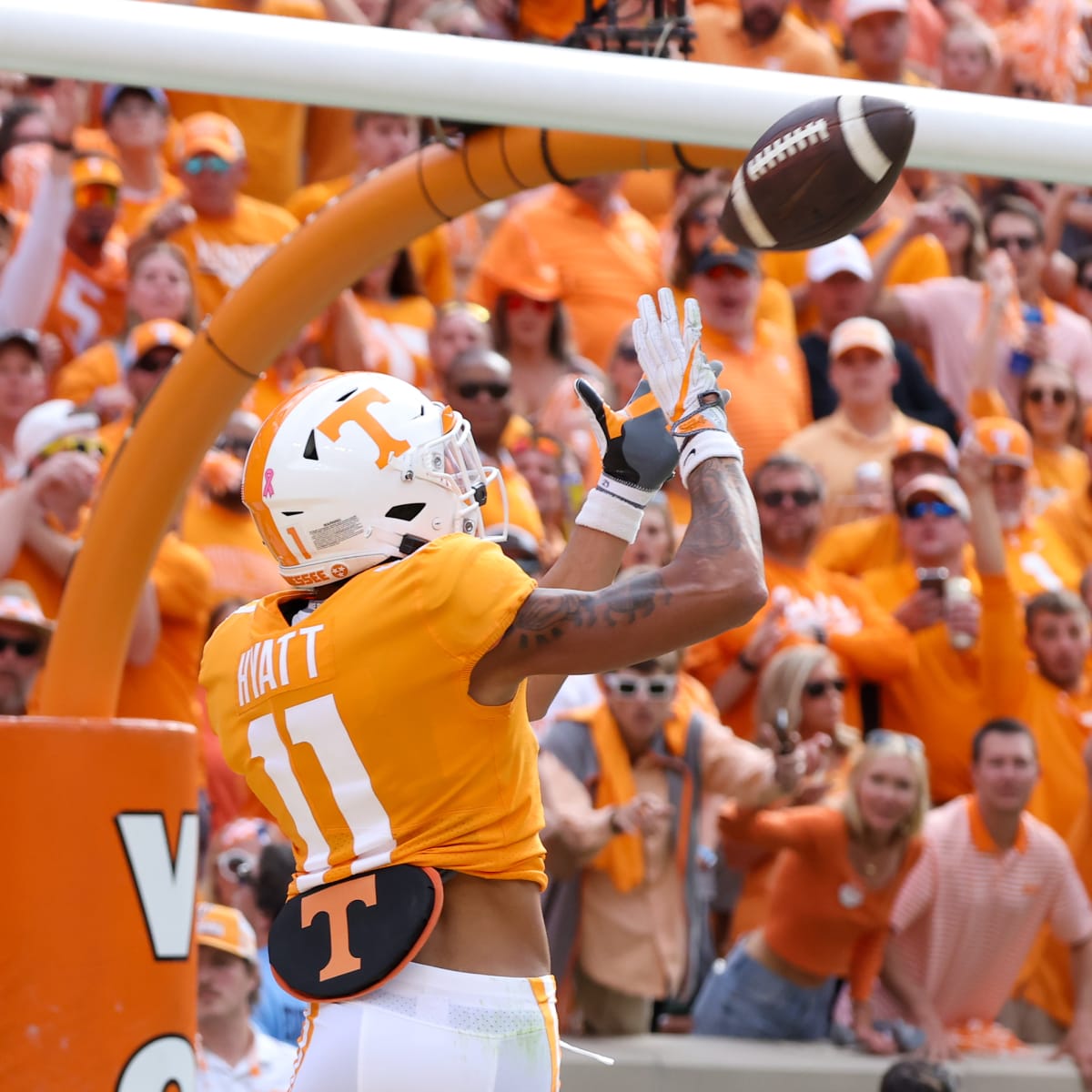 No. 6 Tennessee beats No. 3 Alabama 52-49 on late FG