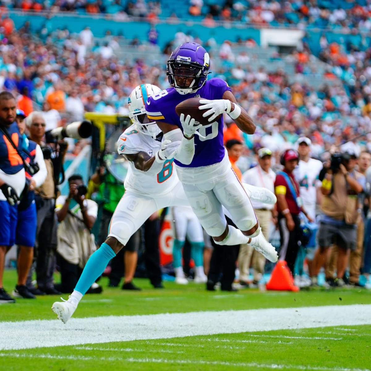 Vikings improve to 5-1 with 24-16 win over Dolphins