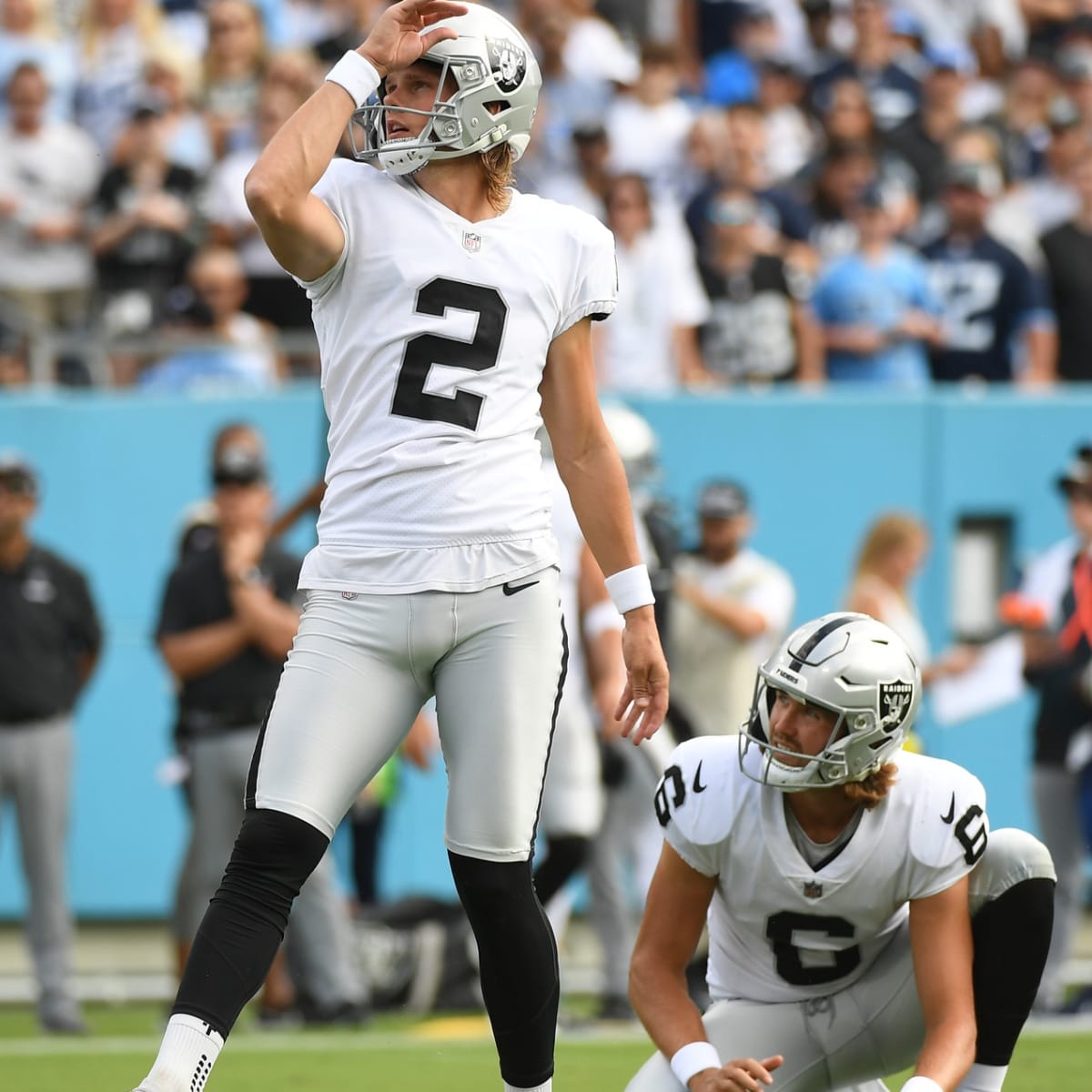 Daniel Carlson's food poisoning before the winning kick against the Cowboys