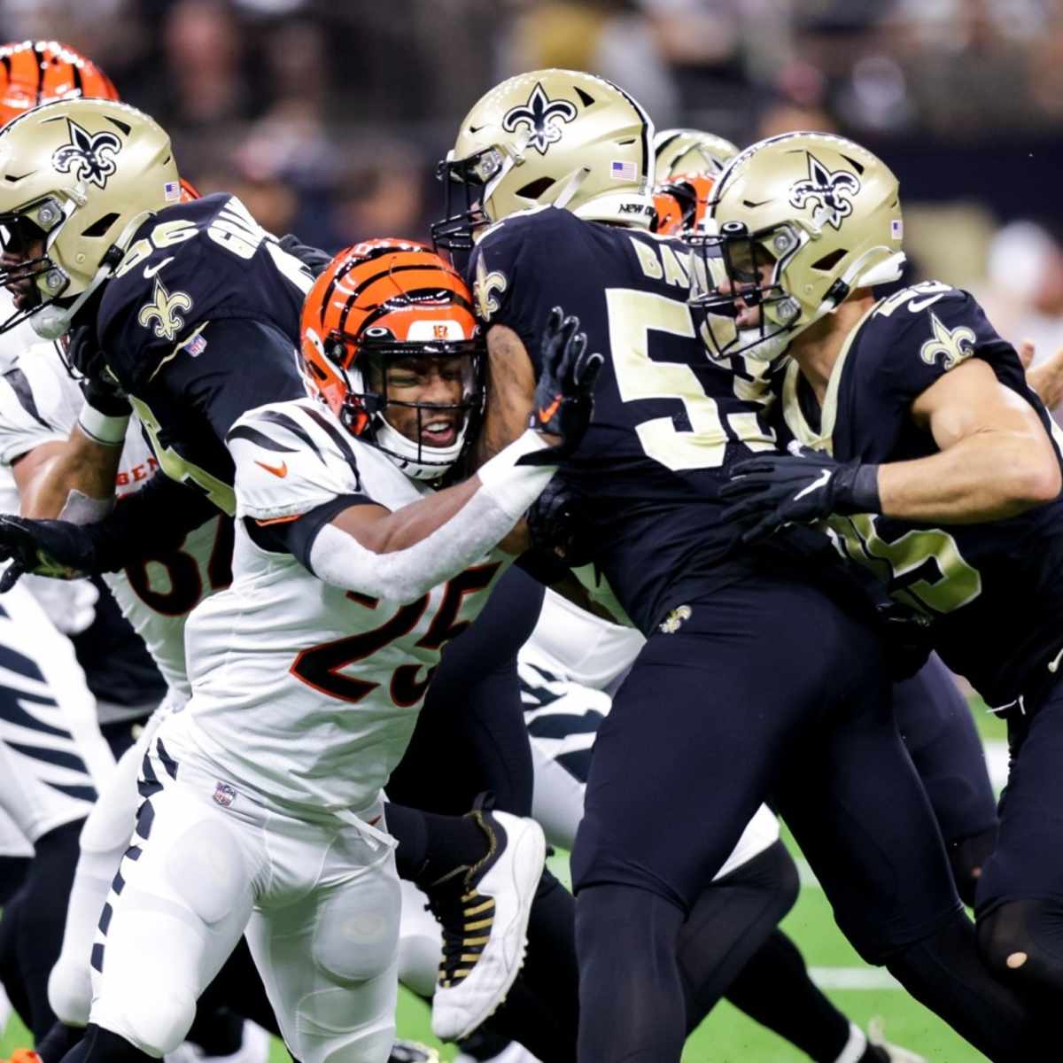 NFL Week 6: Papal blessings for the Saints and other observations