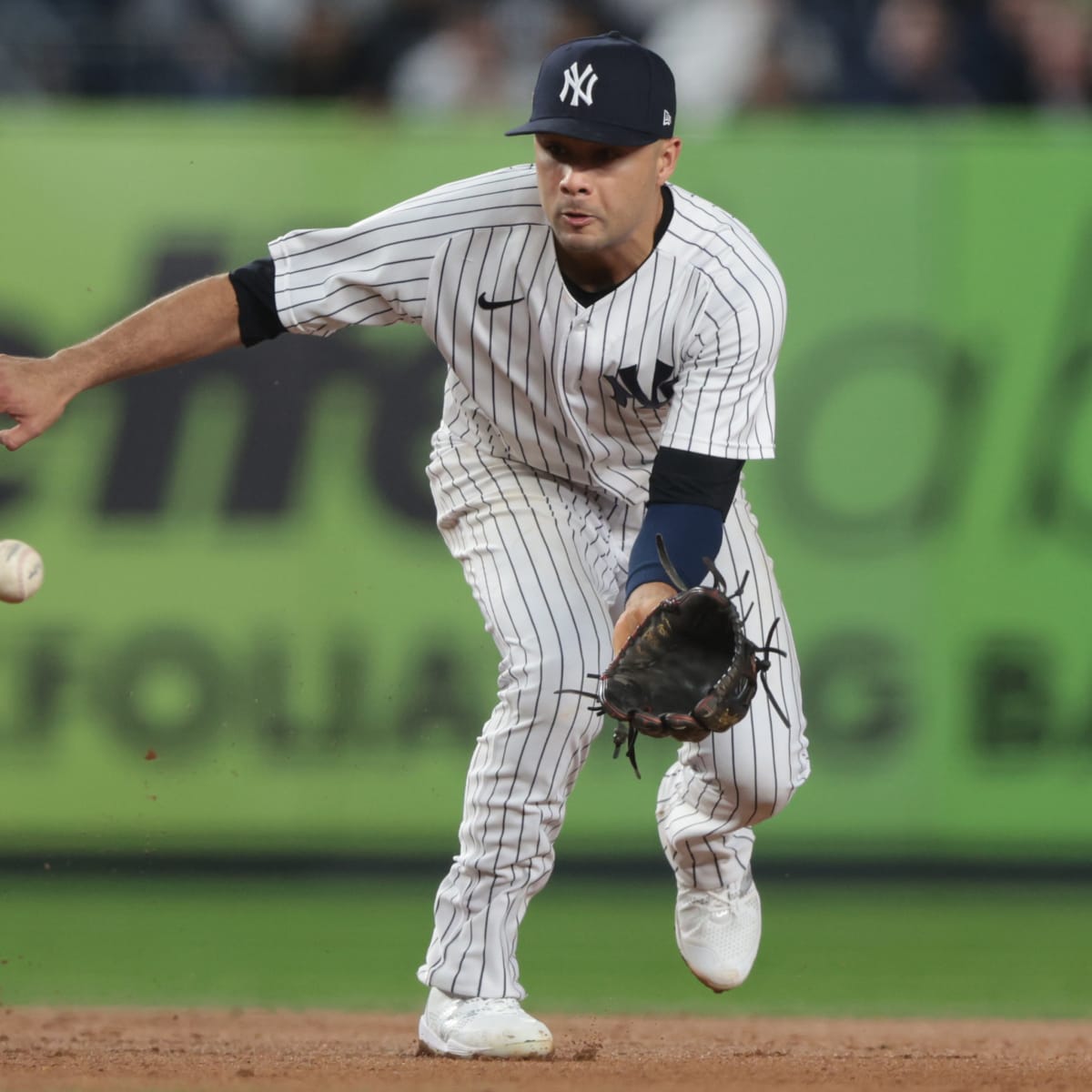 The error Yankees' Isiah Kiner-Falefa made that led to his