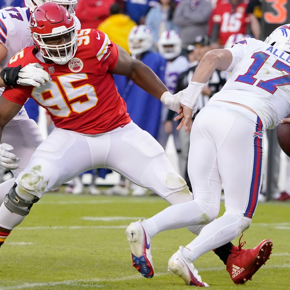 NFL World Reacts to Missed Tripping Penalty in Bills-Chiefs Game - Sports  Illustrated