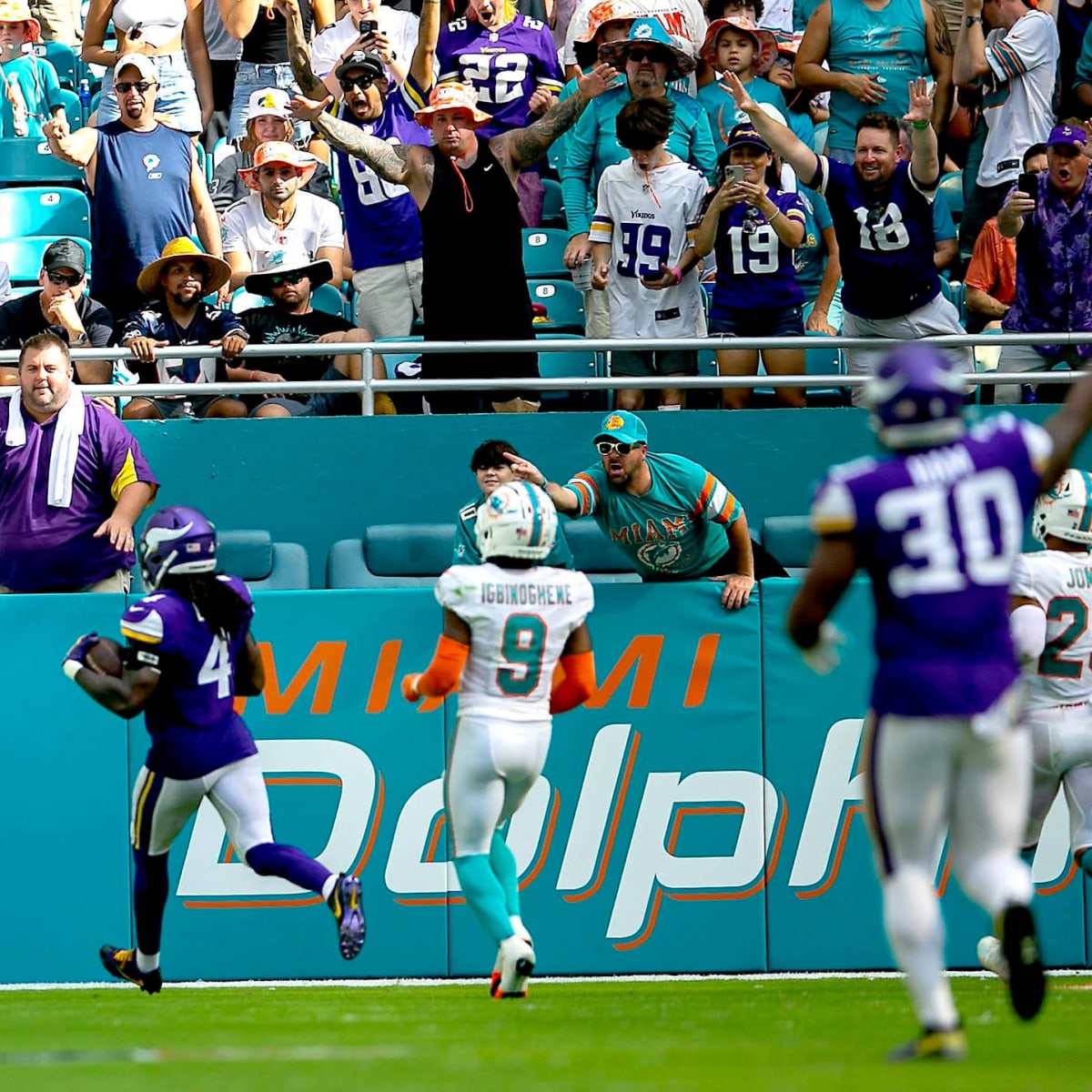 Fantasy Insider Report: Vikings' Justin Jefferson Could Push for 2,000  Receiving Yards - Sports Illustrated