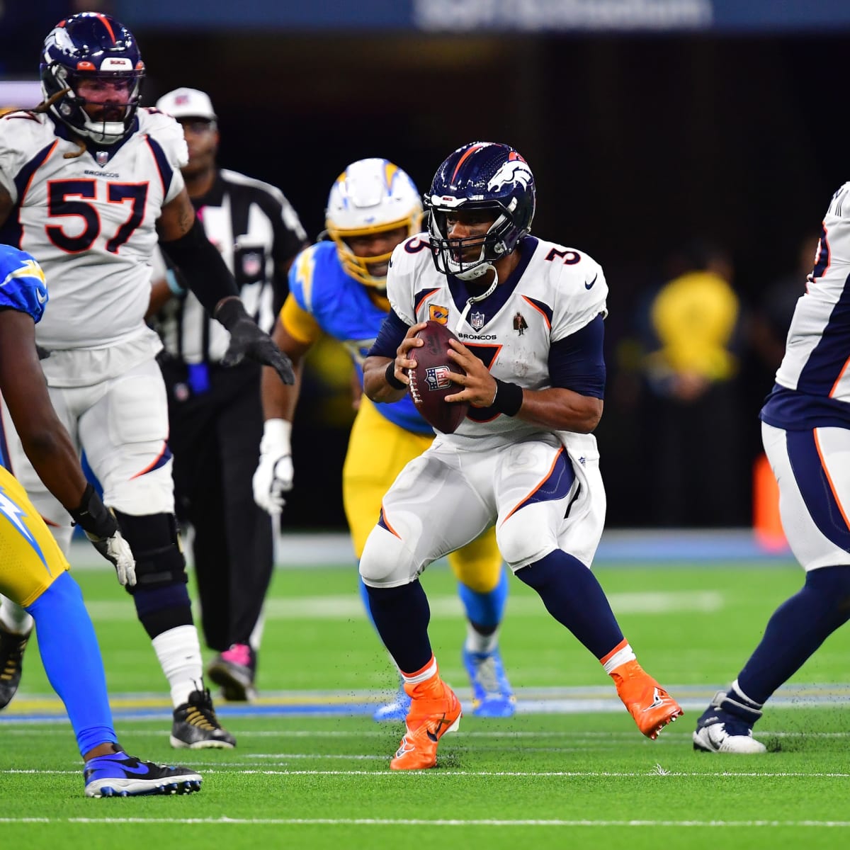 Denver Broncos at Los Angeles Chargers: Key Matchups to Watch - Sports  Illustrated Mile High Huddle: Denver Broncos News, Analysis and More