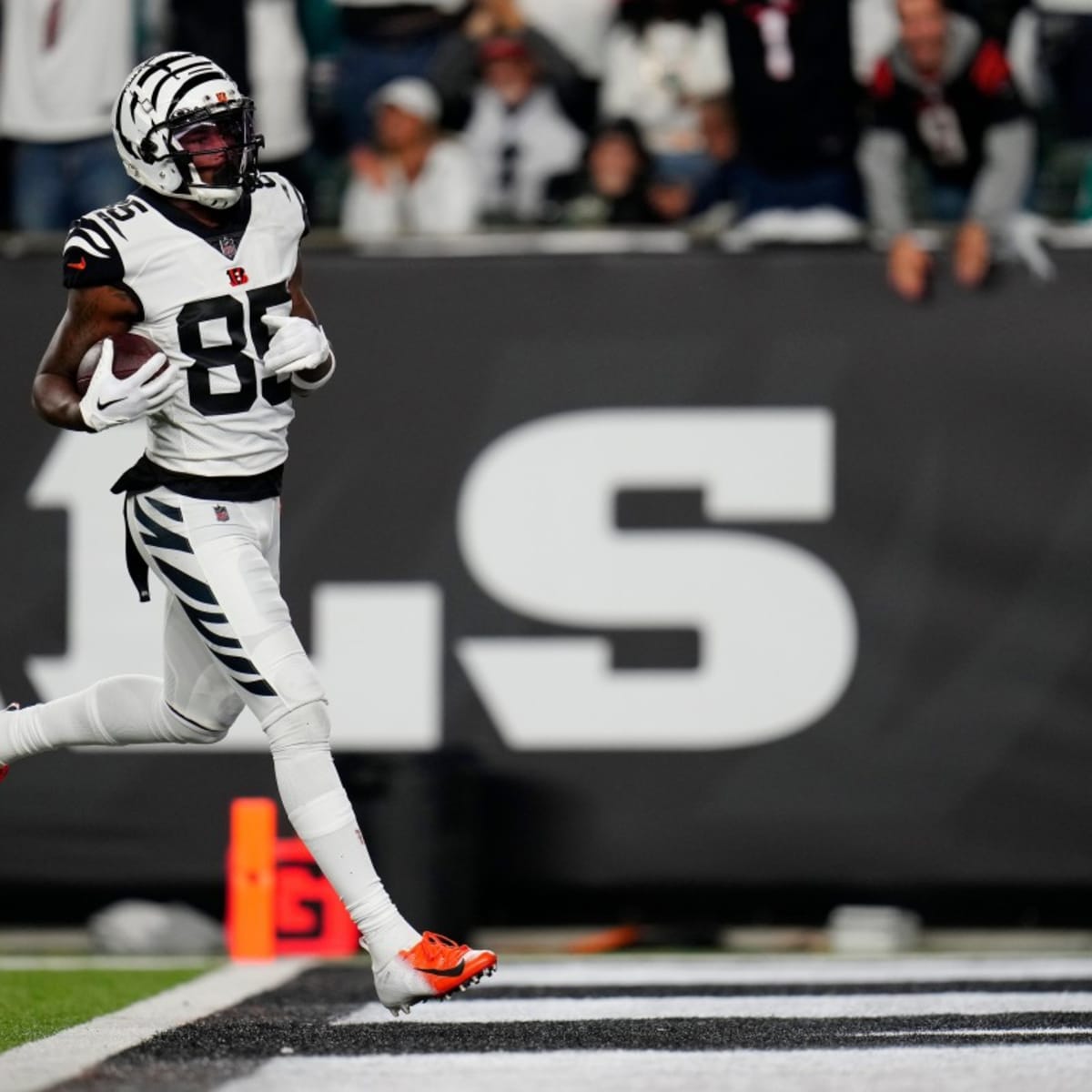 Bengals will pair color rush jerseys with new white helmets in September