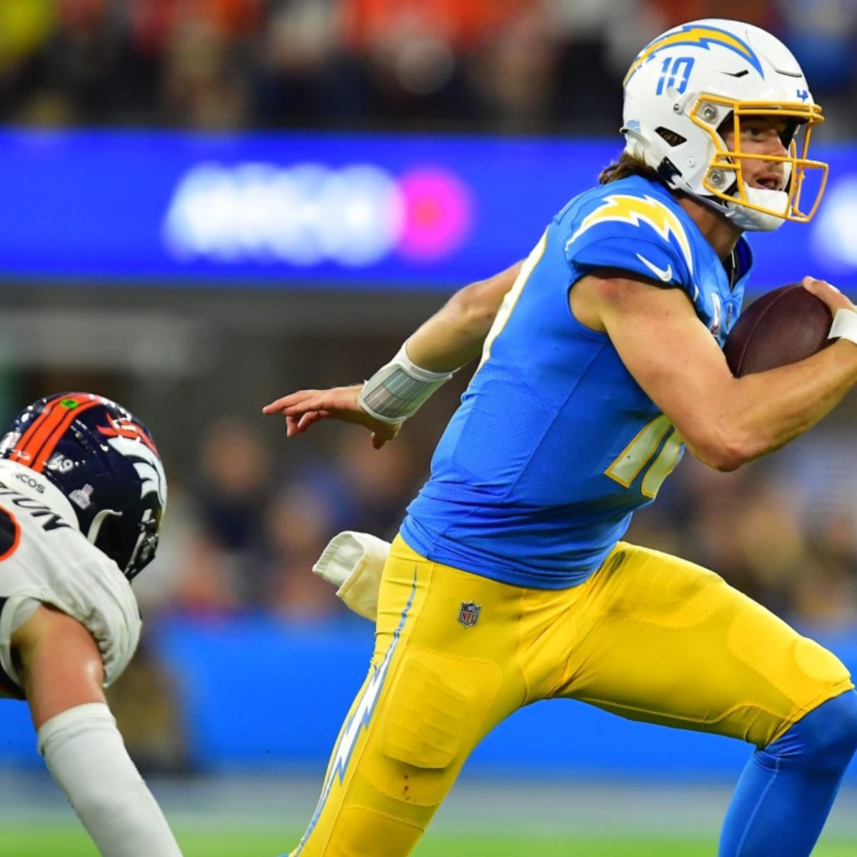 AFC West, Week 1 – Chargers Defeat Raiders, 24-19 – Los Angeles Sentinel