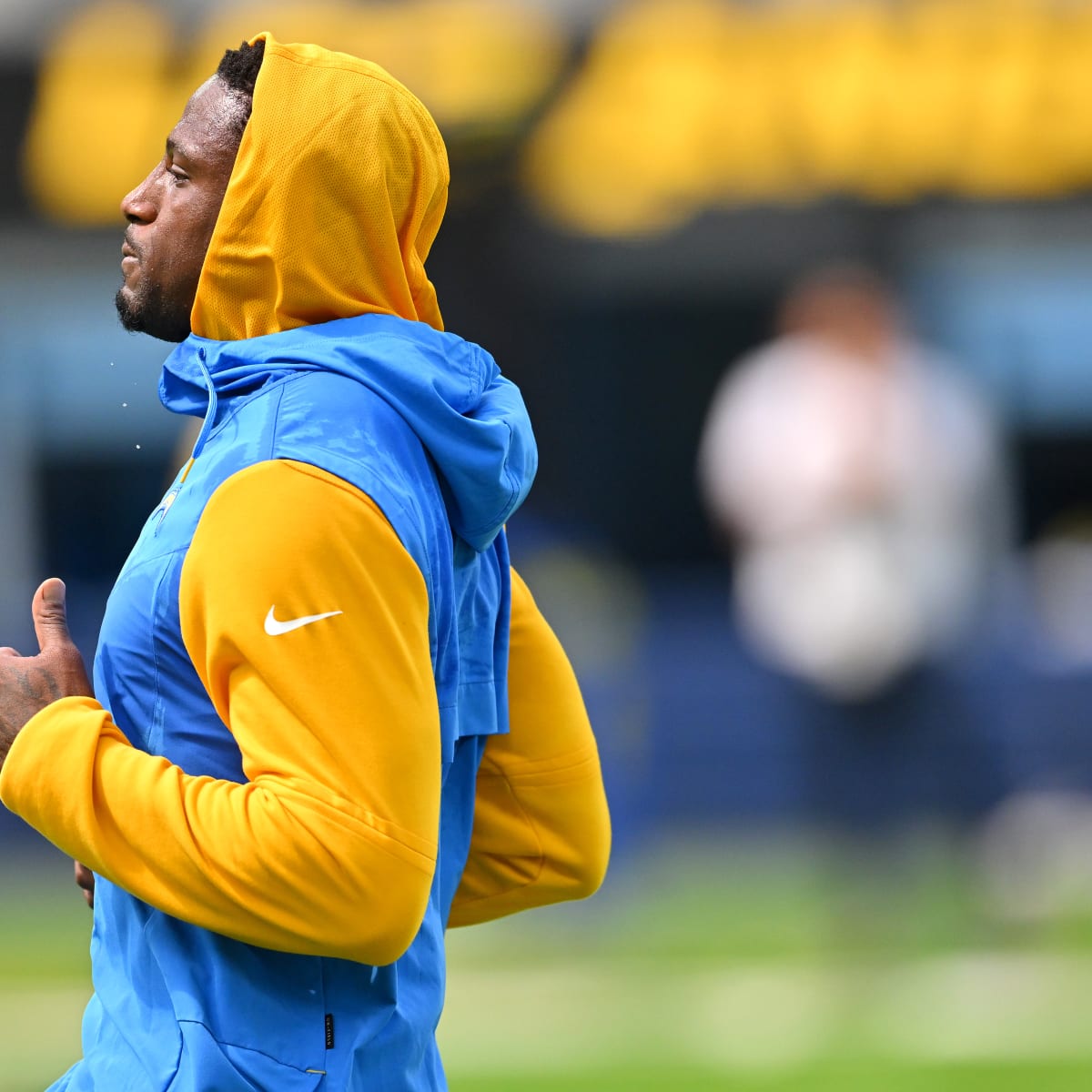 Los Angeles Chargers cornerback J.C. Jackson (27) takes his stance during  an NFL football game against the Seattle Seahawks, Sunday, Oct. 23, 2022,  in Inglewood, Calif. (AP Photo/Kyusung Gong Stock Photo - Alamy