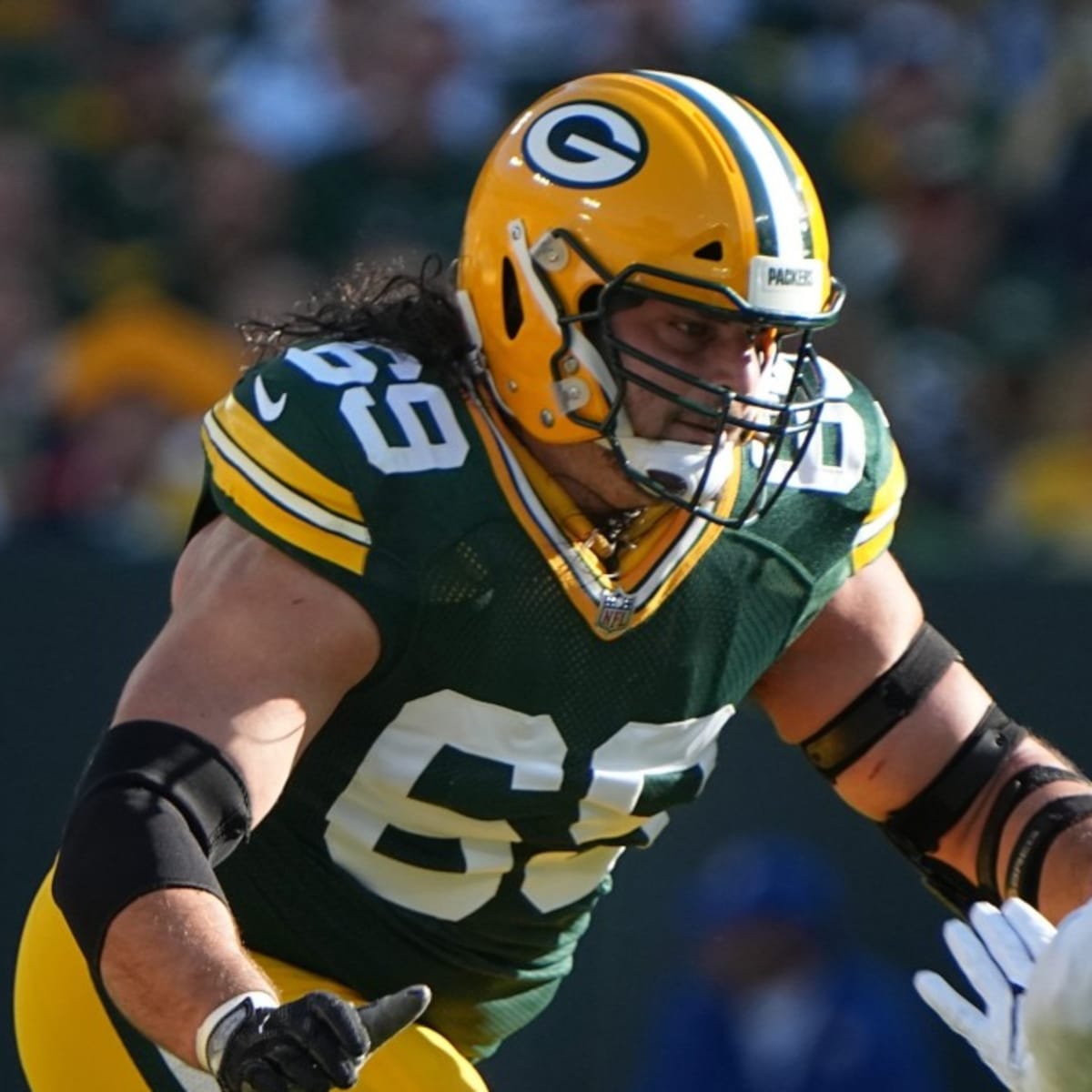 Green Bay Packers offensive tackle David Bakhtiari (69) walks on