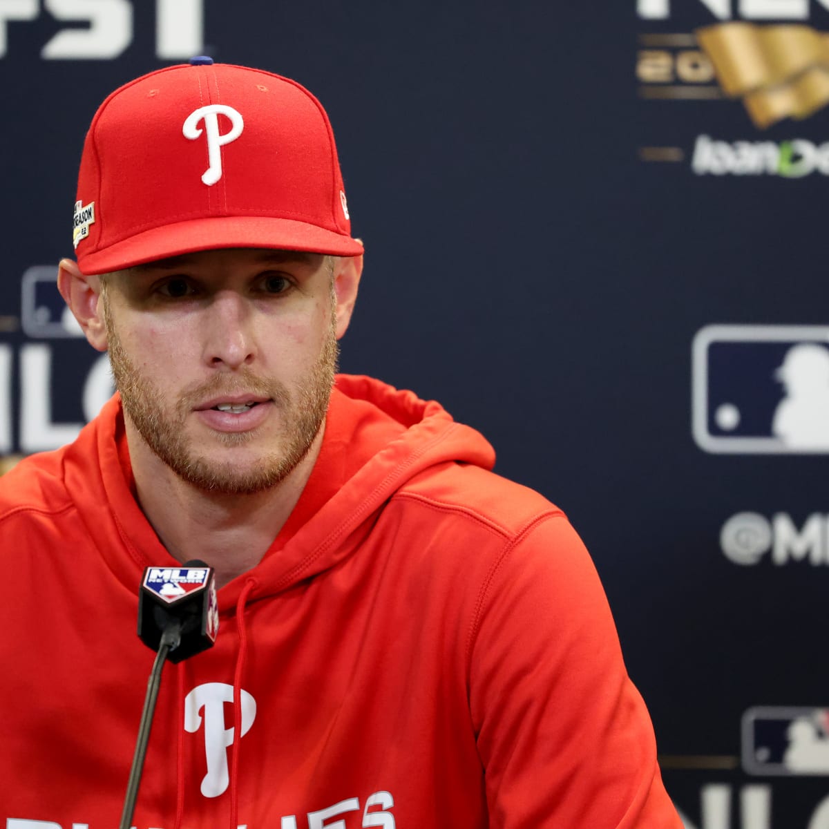 Phillies' Zack Wheeler barges into Cole Hamels, Steve Carlton