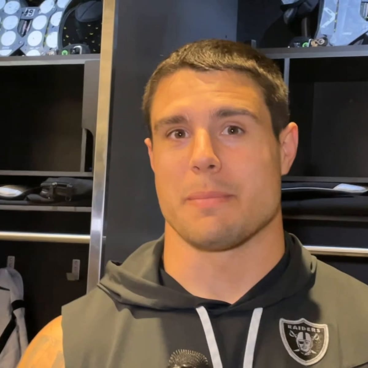 Raiders' Blake Martinez retires from NFL at age 28