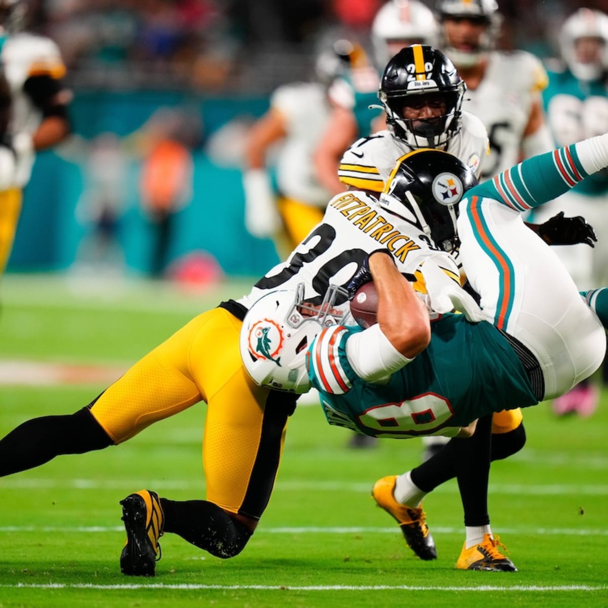 Steelers overcome slow start, drop winless Dolphins 27-14