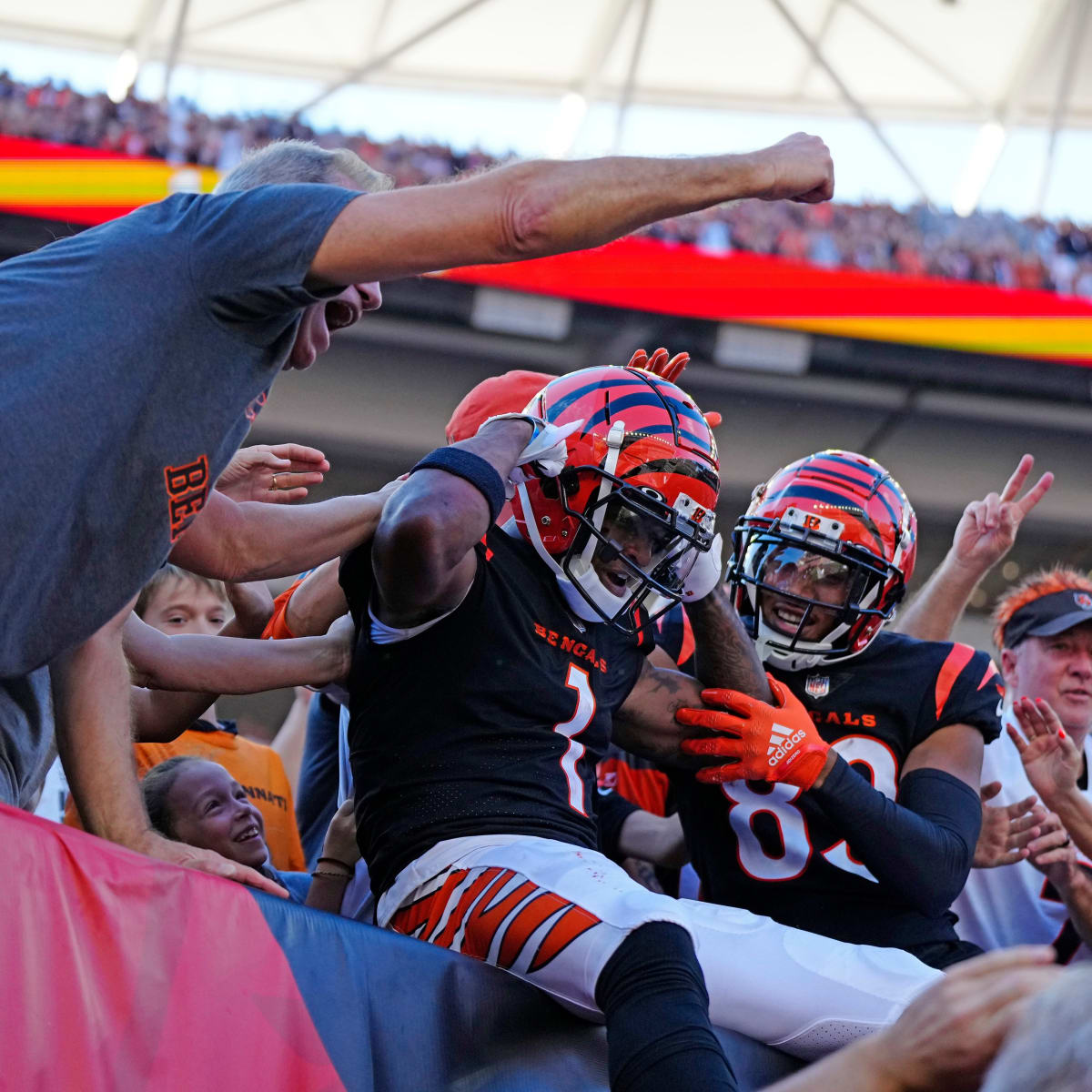 Bengals Game Balls After Week 7  Locker Room Celebration 