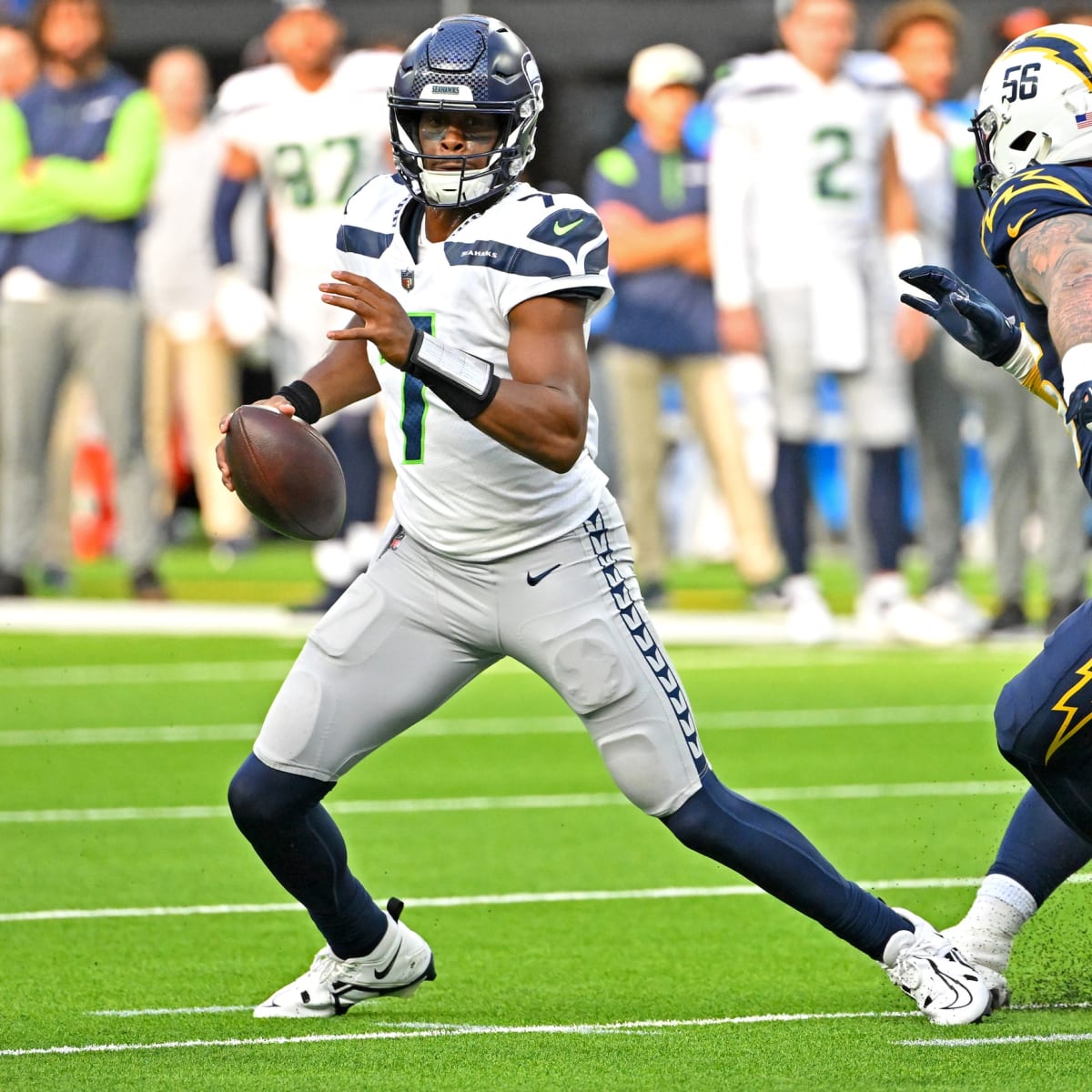 New York Giants Week 8: First Look at Seattle Seahawks' Offense - Sports  Illustrated New York Giants News, Analysis and More