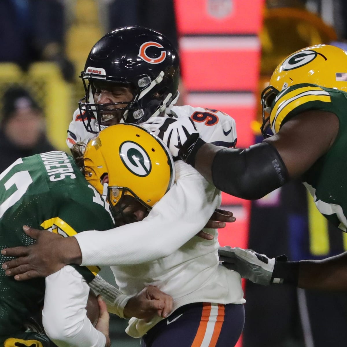Robert Quinn dealt by Chicago Bears to Eagles - Sports Illustrated