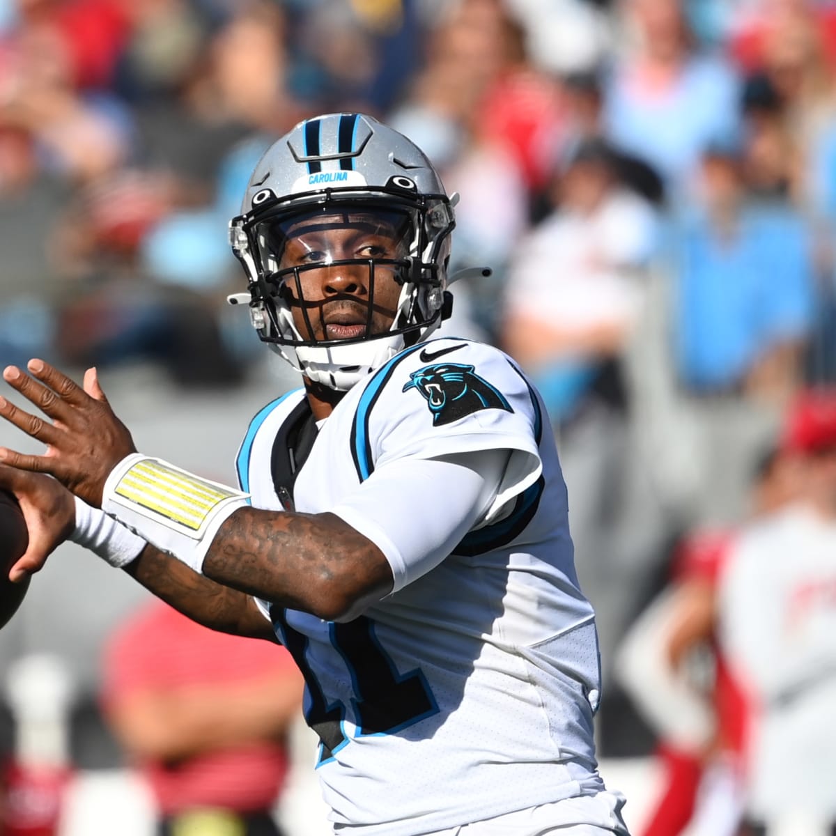 Atlanta Falcons Face Off Divisional Opponent Carolina Panthers for