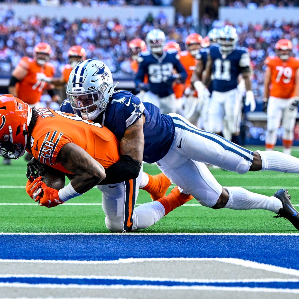 Micah Parsons, Cowboys' run defense face another test vs. Bears, QB Justin  Fields