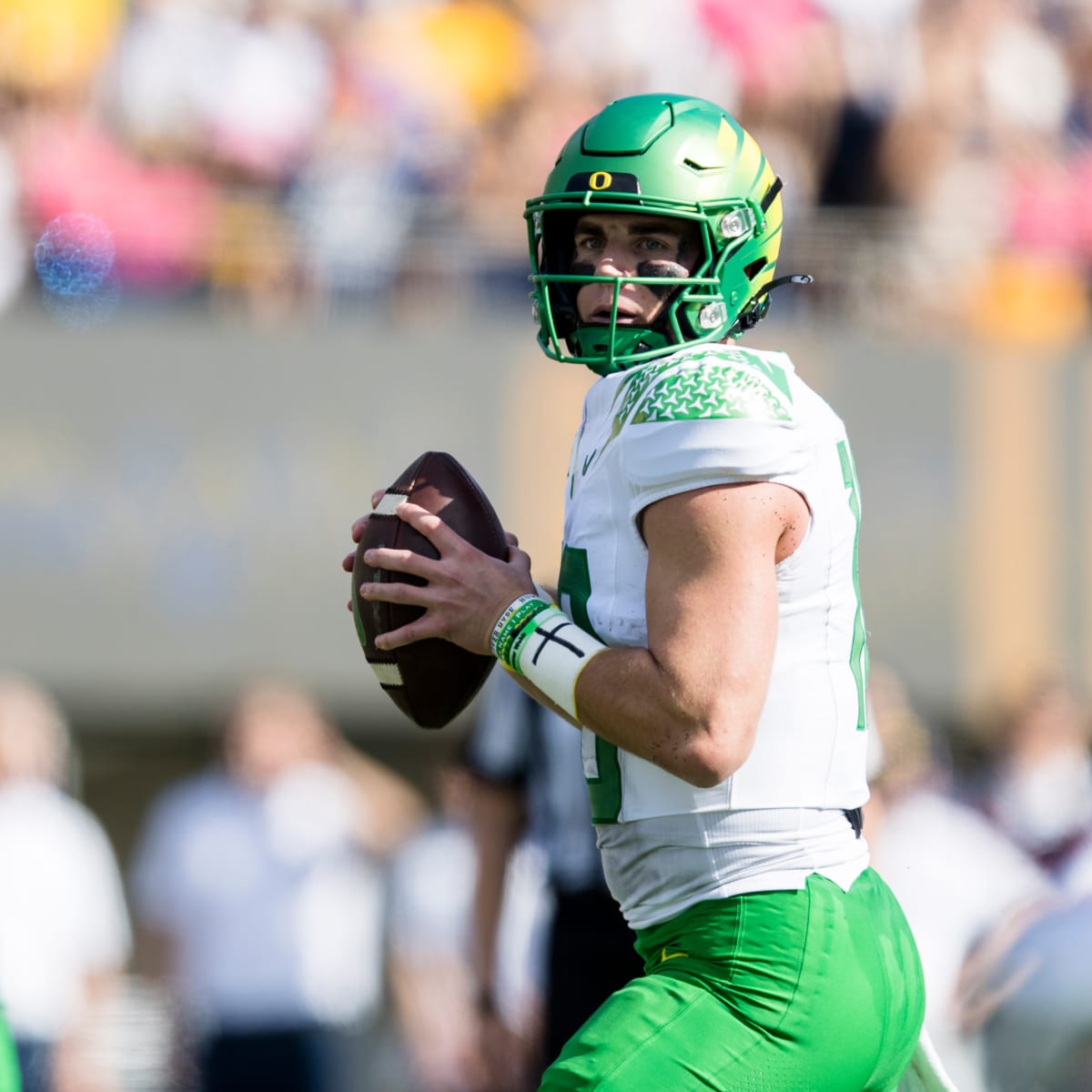 Bo Nix - Football - University of Oregon Athletics