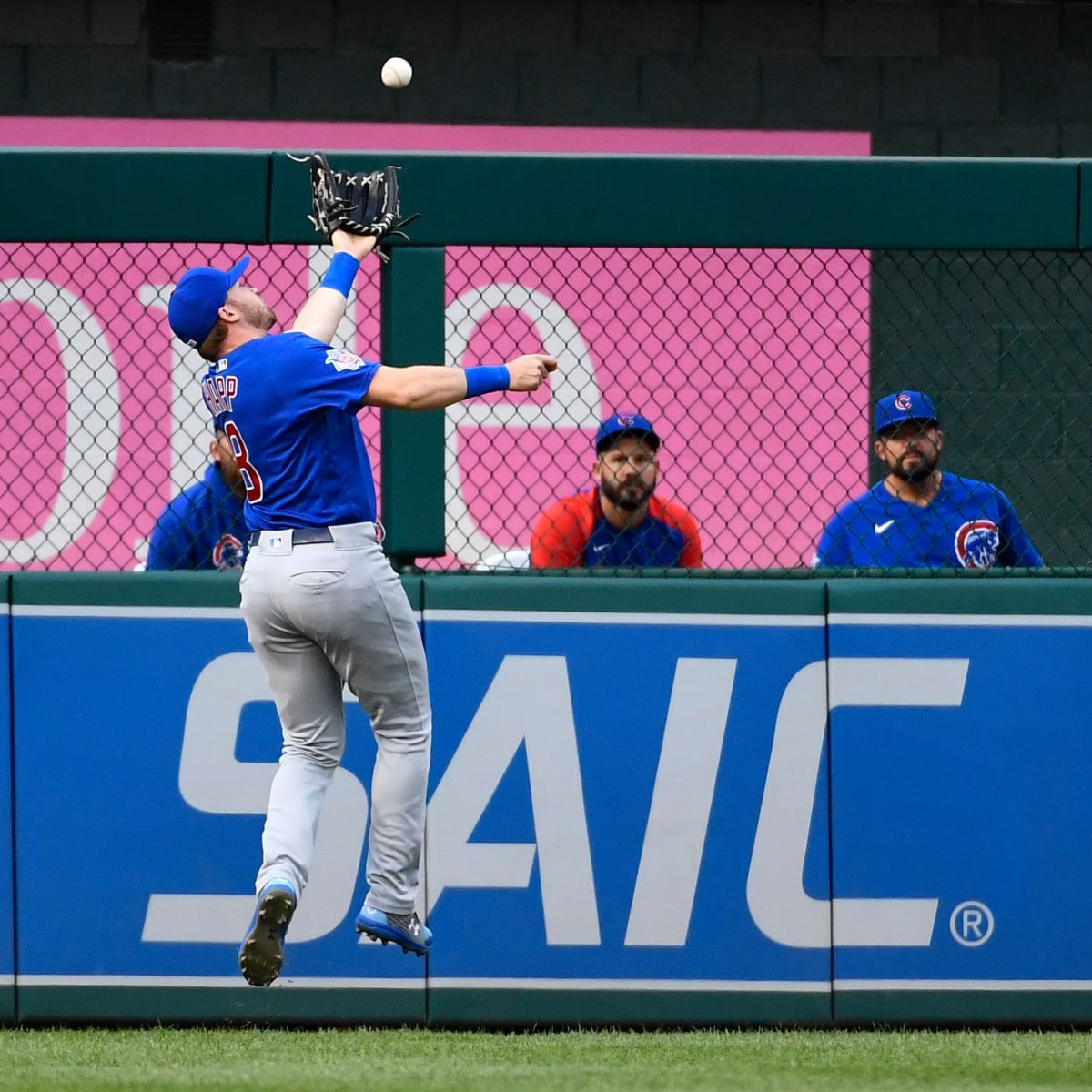 Ian Happ: Chicago Cubs left fielder wins Gold Glove