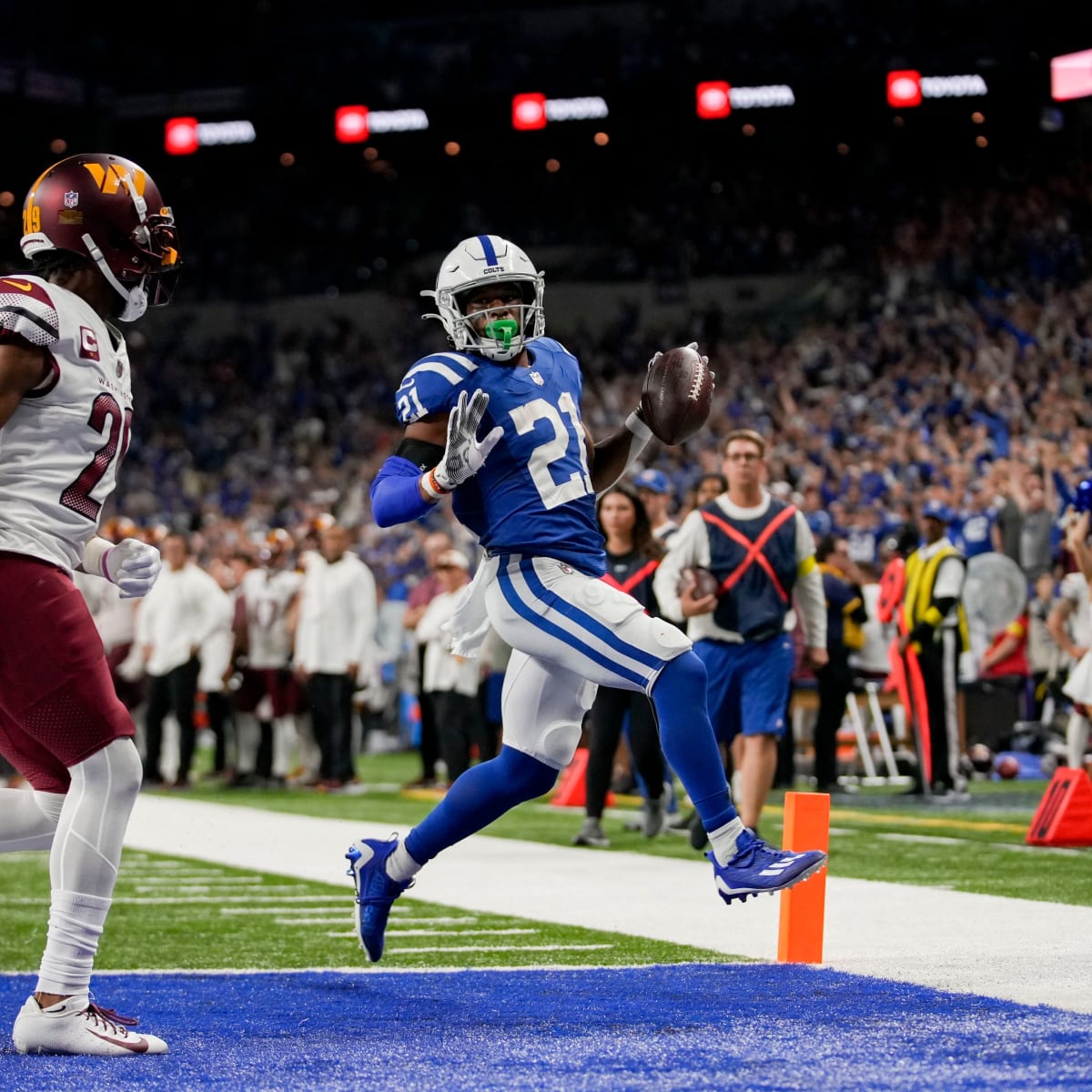 Buffalo Bills RB Nyheim Hines changing jersey number for 2023 NFL season -  Buffalo Rumblings