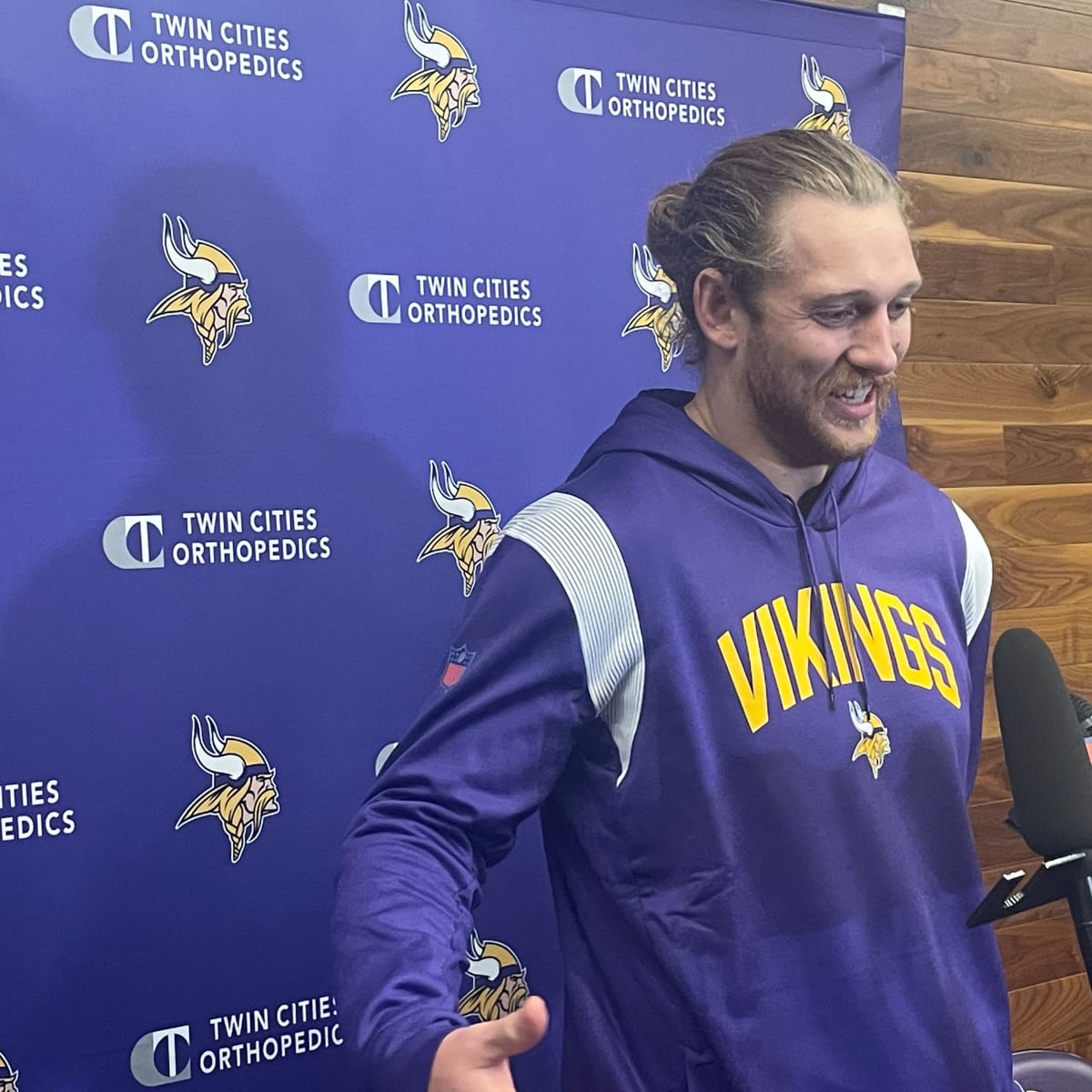 Vikings TE T.J. Hockenson thrilled by new opportunity after trade from  Lions - Sports Illustrated Minnesota Vikings News, Analysis and More