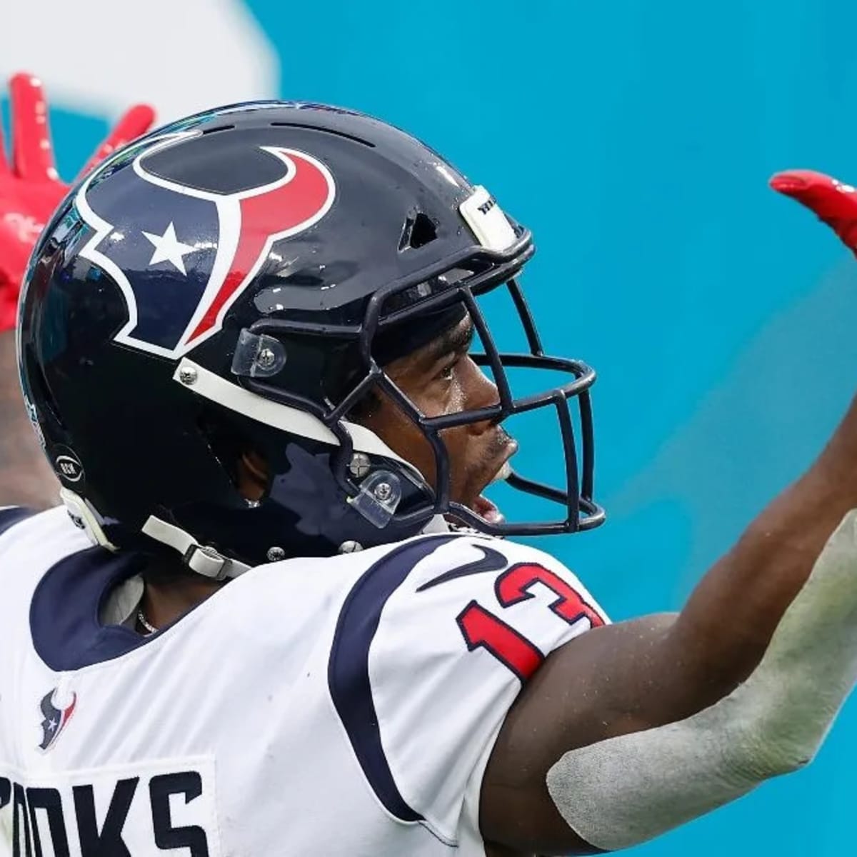 Brandin Cooks of the Houston Texans gets set against the Washington News  Photo - Getty Images