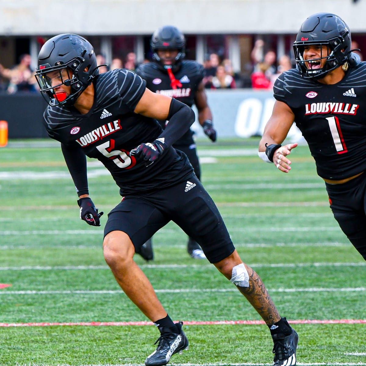 Louisville football uniform report: Wake Forest - Card Chronicle