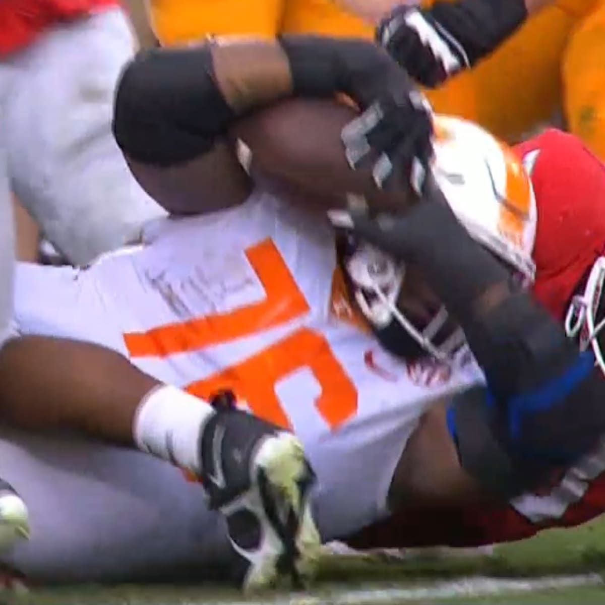 Tennessee college football player caught on camera stomping on Georgia  rival's head