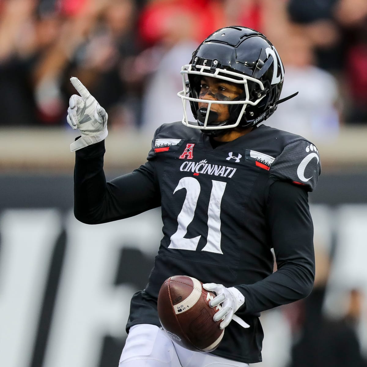 Cincinnati Football: Tulane snaps the Bearcats home win streak on