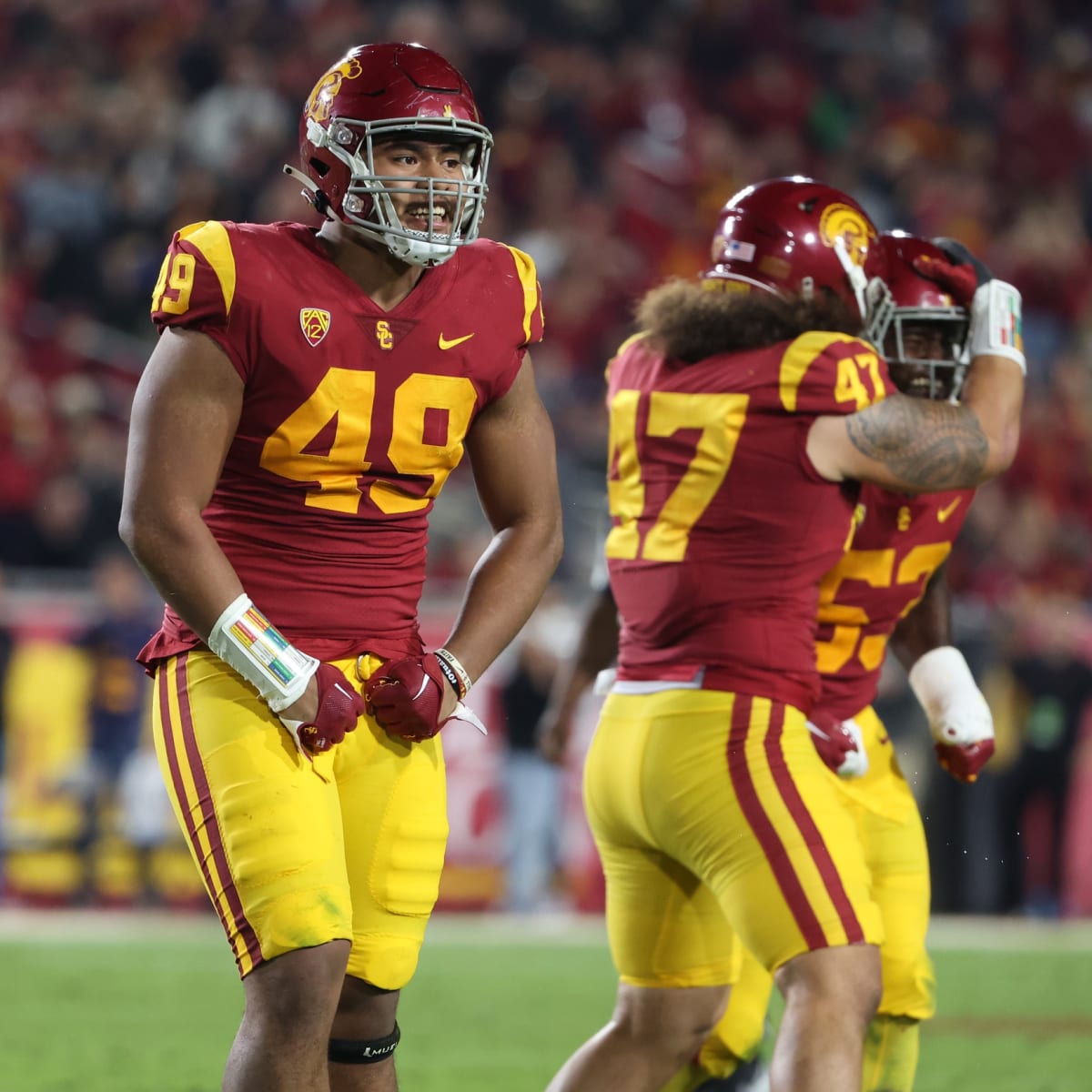 USC's Tuli Tuipulotu Picked In Second Round of 2023 NFL Draft By