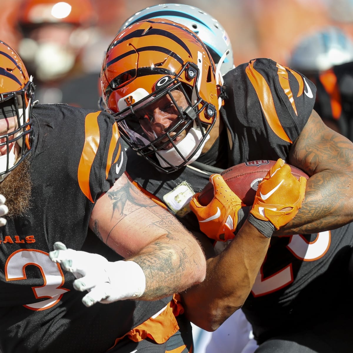 Joe Mixon staying with Bengals? OC Brian Callahan shares