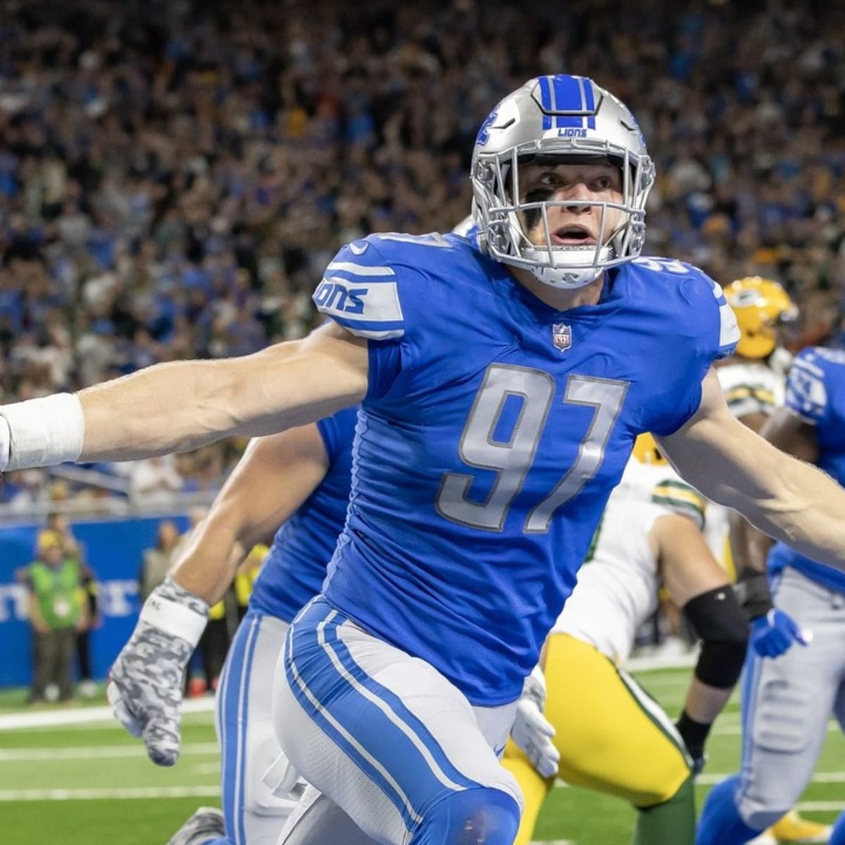 Detroit Lions' T.J. Hockenson celebrates his touchdown catch with Trinity  Benson (17) during the first half of an NFL football game Monday, Sept. 20,  2021, in Green Bay, Wis. (AP Photo/Morry Gash