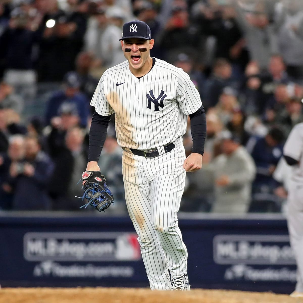 New York Yankees on X: The Rizzo Show continues in the Bronx