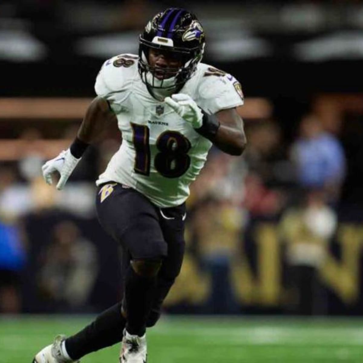 Ravens' Roquan Smith butchers first pitch at Orioles game