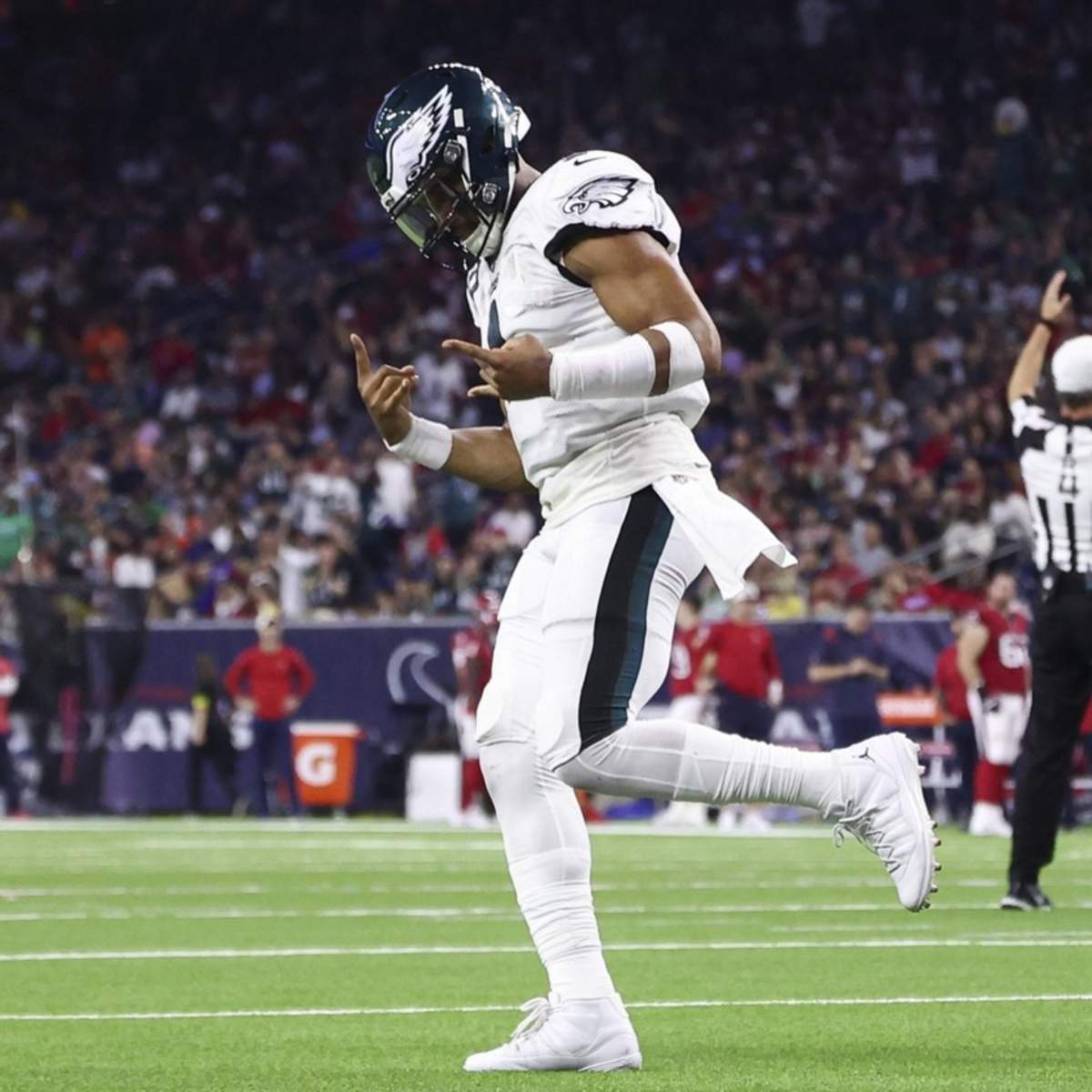 Jalen Hurts' Designed Runs Are Down For Philadelphia Eagles — By Design