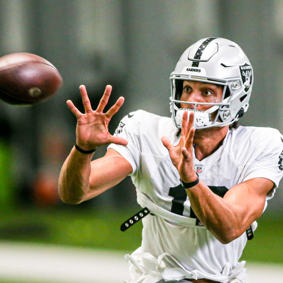 Las Vegas Raiders wide receiver Mack Hollins (10) runs the ball against the  Indianapolis Colts during an NFL football game, Sunday, Nov. 13, 2022, in Las  Vegas. (AP Photo/Matt York Stock Photo - Alamy