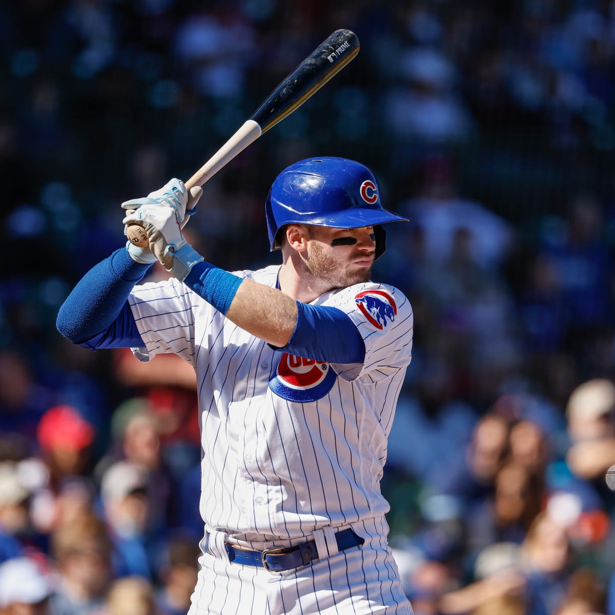 Cubs: Ian Happ calls out fans at Target Field for throwing Skittles at him