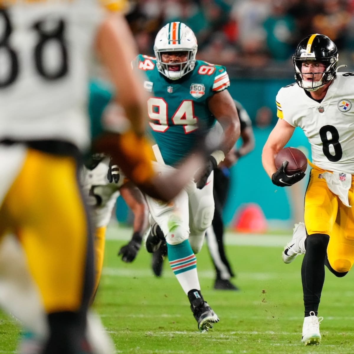 Steelers and Saints taking vastly different approaches in