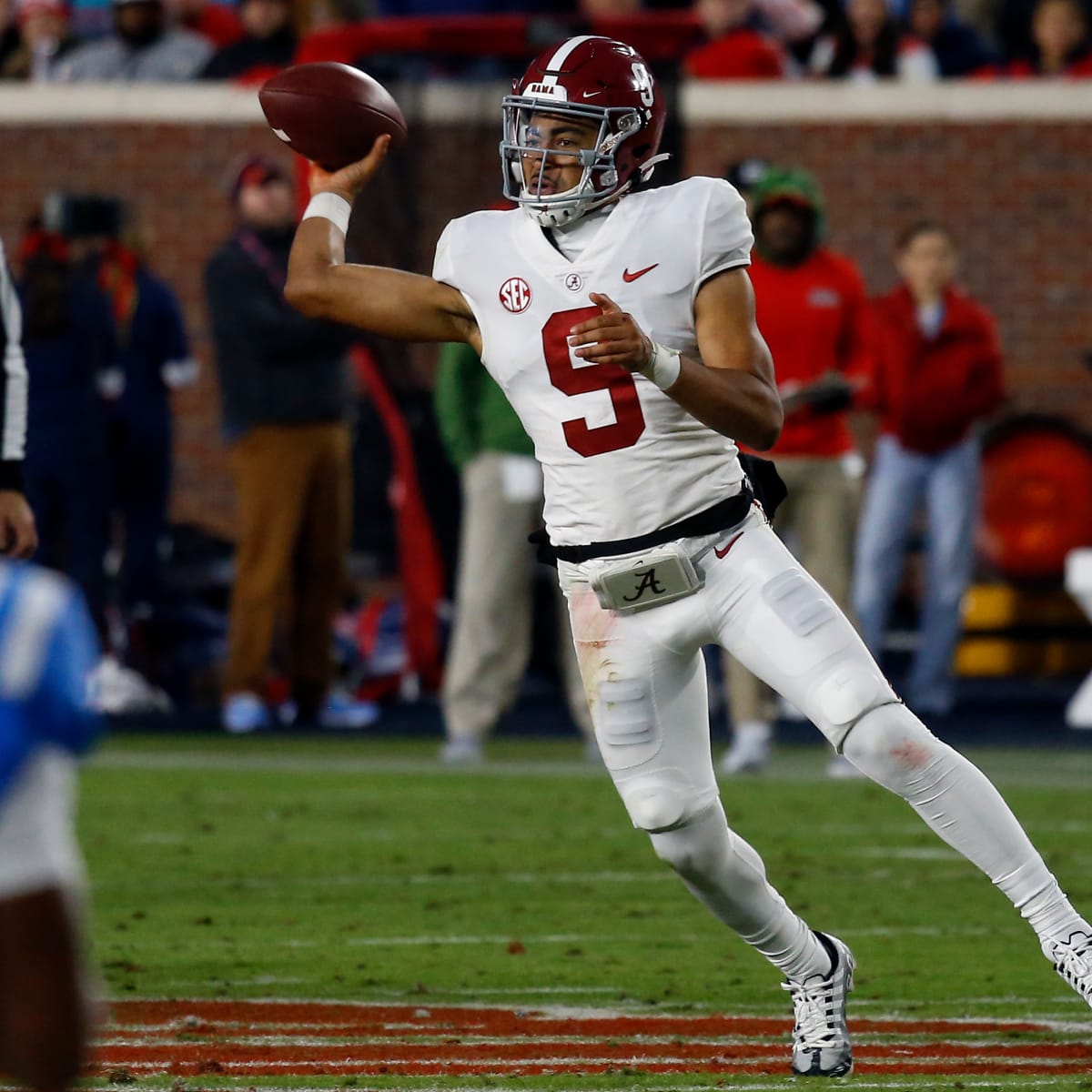 Gamer: Ole Miss loses hard-fought game to Alabama, 30-24 - The