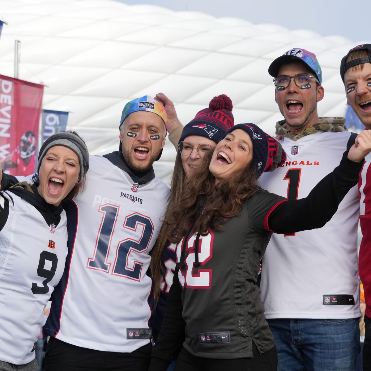 First NFL crowd in Germany sings Country Roads