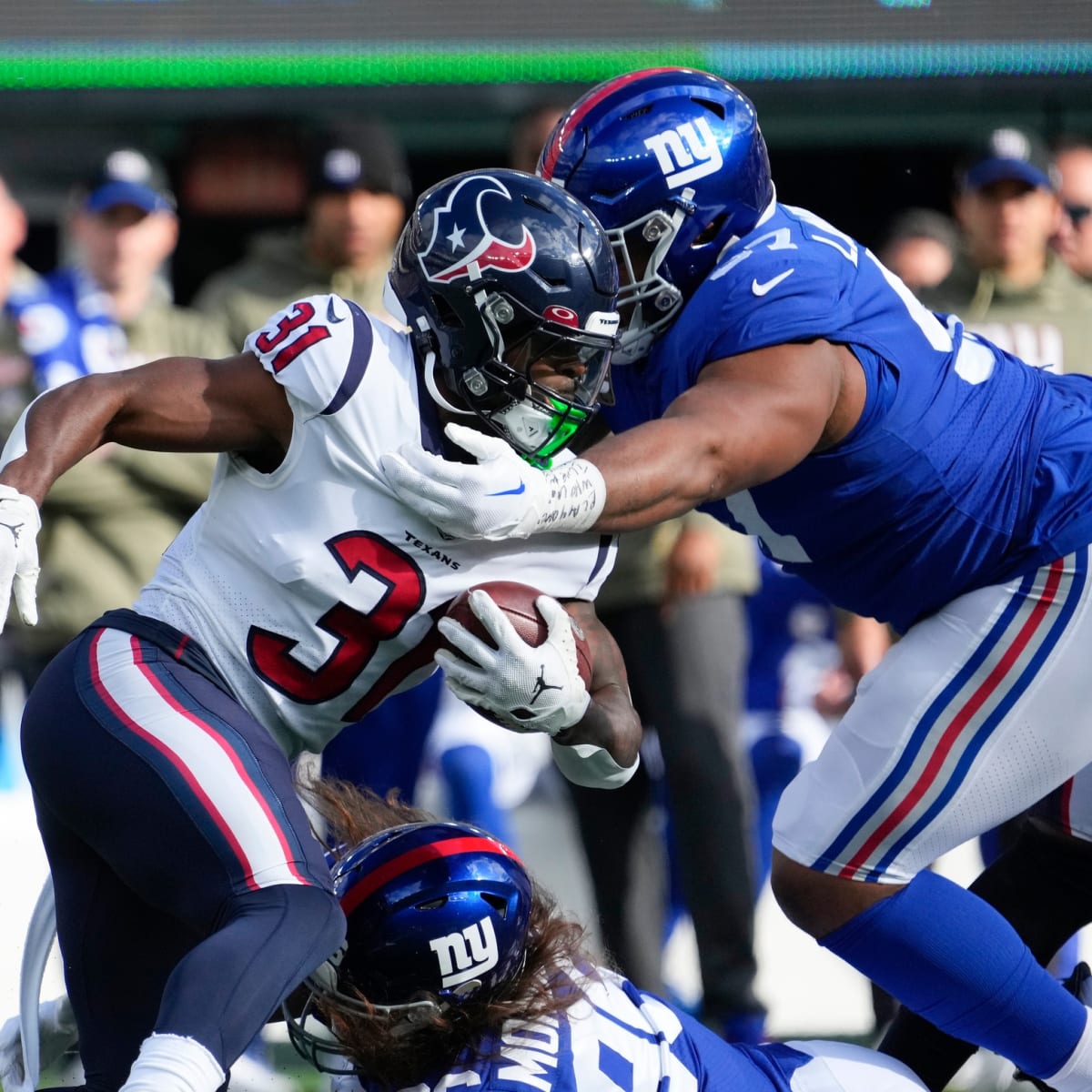 Giants' Dexter Lawrence completely dominates the Texans