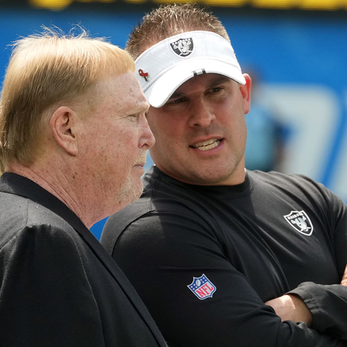 Raiders' Mark Davis errs in closing off possibility of fans