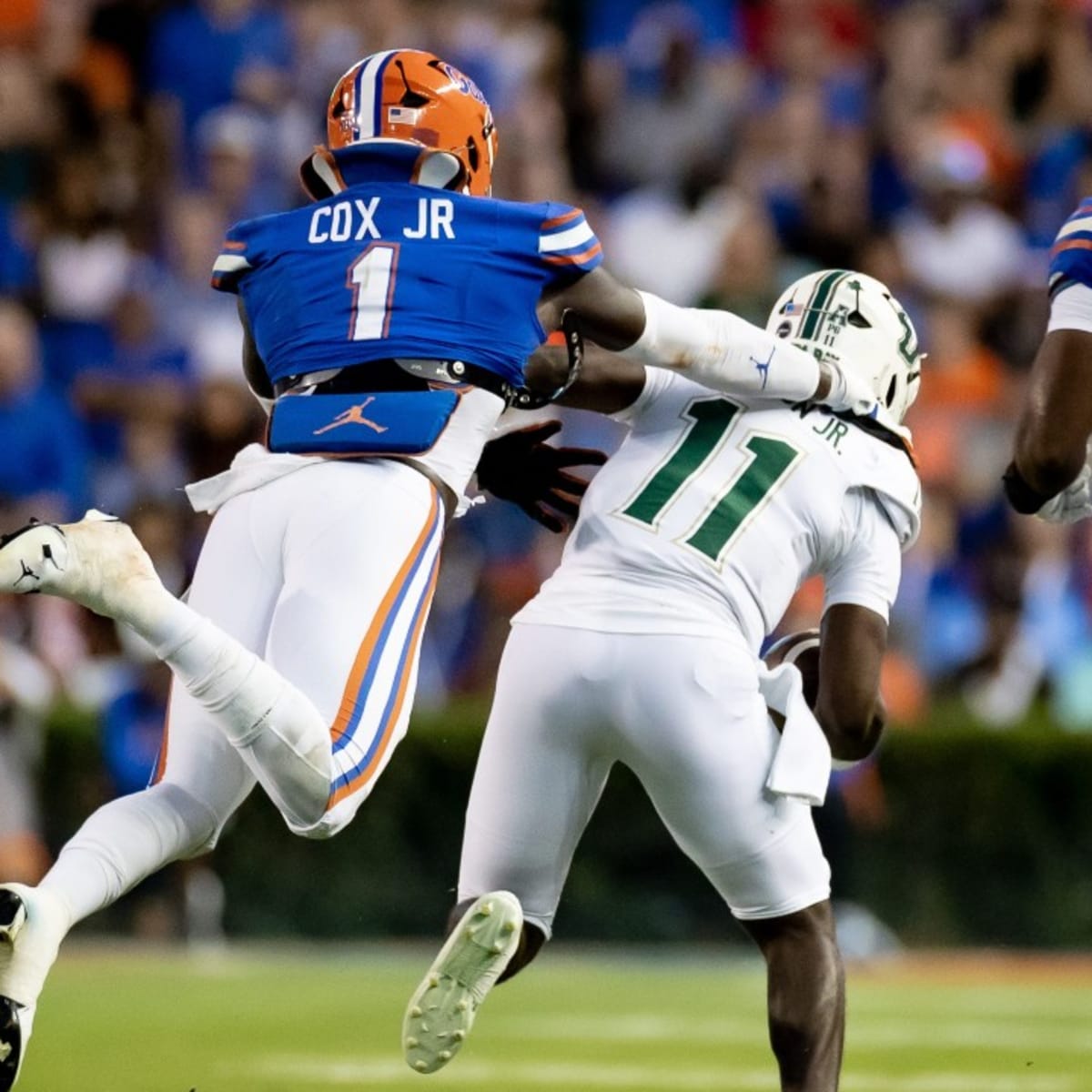 Florida dismisses starting EDGE Brenton Cox Jr.