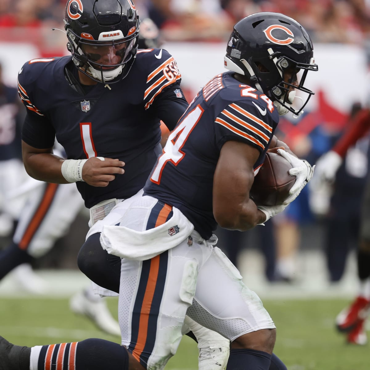 Bears RB Khalil Herbert (hip) placed on injured reserve